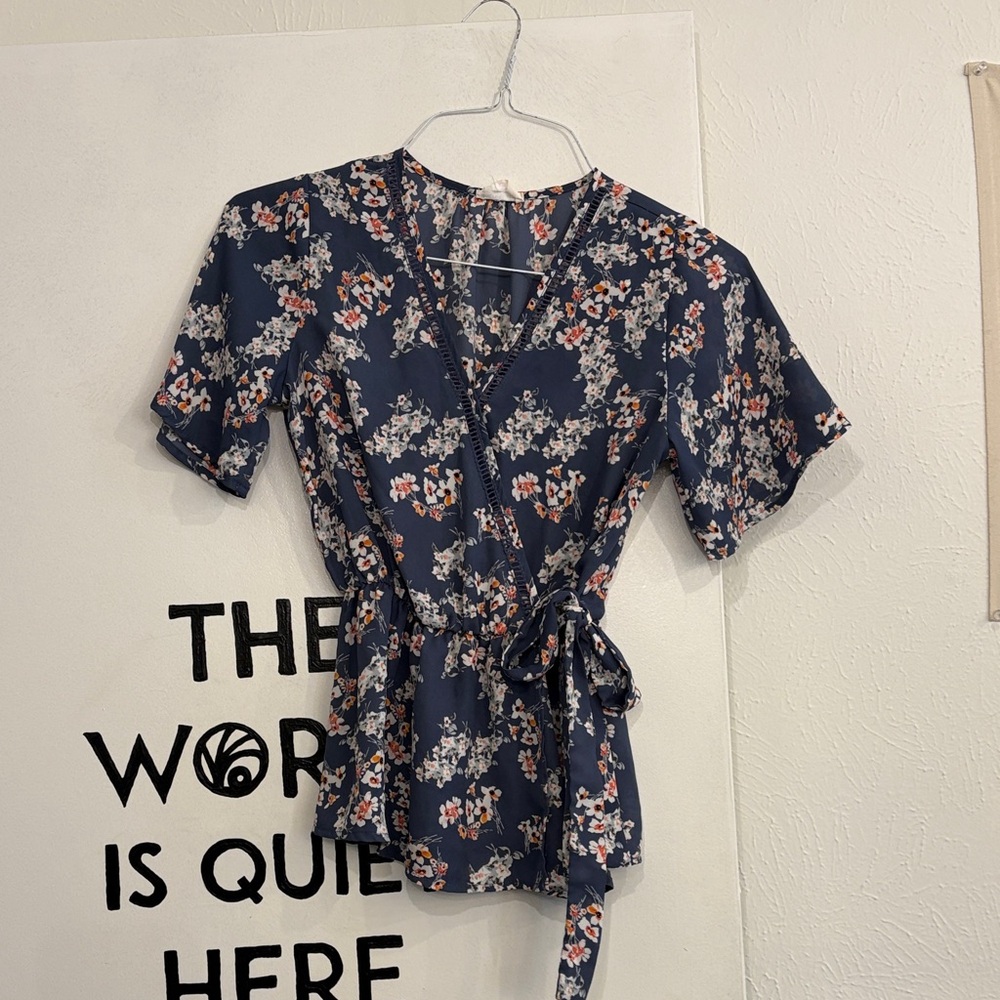 Floral Wrap Top - periwinkle blue